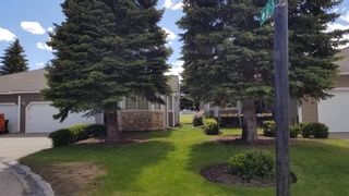 Photo 9: 53 Douglasbank Gardens SE in Calgary: Douglasdale/Glen Semi Detached (Half Duplex) for sale : MLS®# A1233119