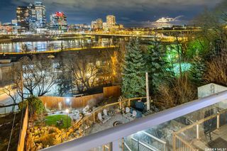 Photo 1: 233 11th Street East in Saskatoon: Nutana Residential for sale : MLS®# SK956857