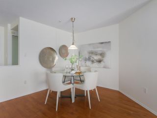 Photo 7: 312 789 W 16TH Avenue in Vancouver: Fairview VW Condo for sale in "SIXTEEN WILLOWS" (Vancouver West)  : MLS®# R2368634