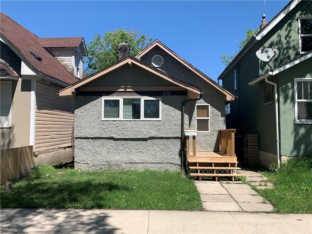 Main Photo: 491 Flora Avenue in Winnipeg: North End Residential for sale (4A)  : MLS®# 202314159