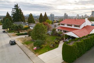 Photo 1: 1705 FELL Avenue in Burnaby: Parkcrest House for sale (Burnaby North)  : MLS®# R2749273