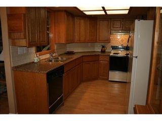 Photo 6: 102 1132 DUFFERIN Street in Coquitlam: Eagle Ridge CQ Home for sale ()  : MLS®# V921756