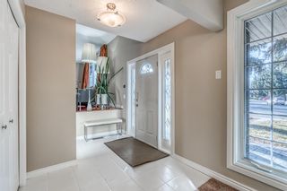 Photo 2: 28 Parkwood Rise SE in Calgary: Parkland Detached for sale : MLS®# A1159797