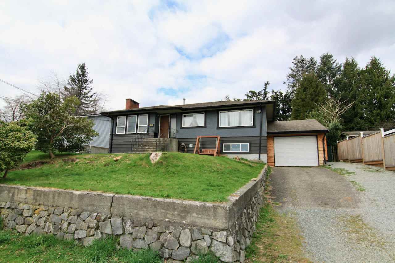 Main Photo: 32845 10TH Avenue in Mission: Mission BC House for sale : MLS®# R2559378