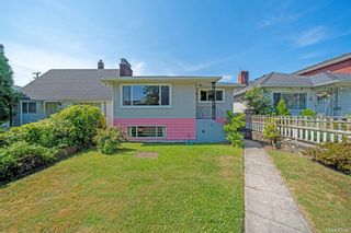 Main Photo: 3288 CLIVE Avenue in Vancouver: Collingwood VE House for sale (Vancouver East)  : MLS®# R2792651