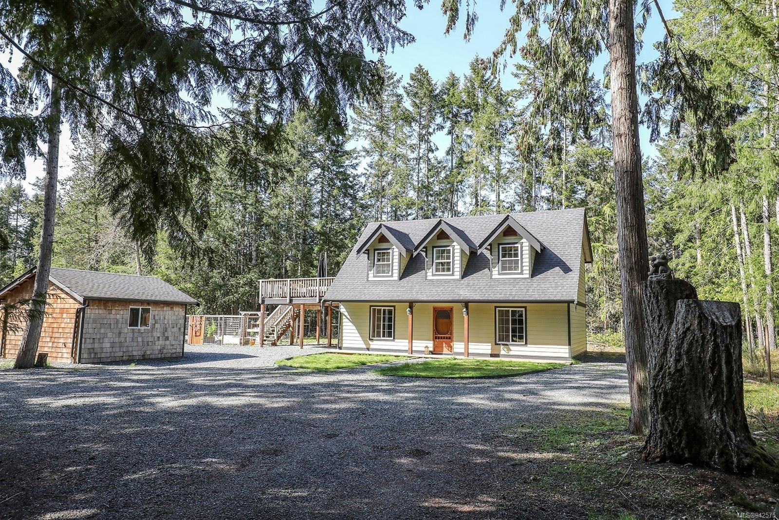 Main Photo: 2285 Matterson Rd in Coombs: PQ Errington/Coombs/Hilliers House for sale (Parksville/Qualicum)  : MLS®# 942575