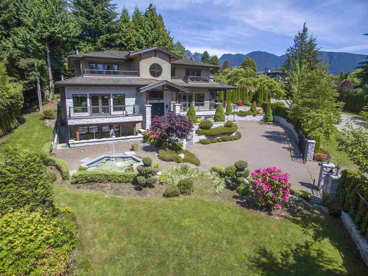 Main Photo: 1080 EYREMOUNT Drive in West Vancouver: British Properties House for sale : MLS®# R2070226