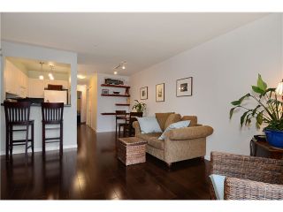 Photo 3: # 205 908 W 7TH AV in Vancouver: Fairview VW Condo for sale (Vancouver West)  : MLS®# V1016184