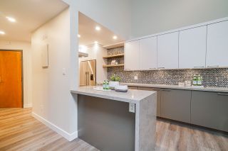 Photo 11: 412 2320 W 40TH Avenue in Vancouver: Kerrisdale Condo for sale (Vancouver West)  : MLS®# R2406266