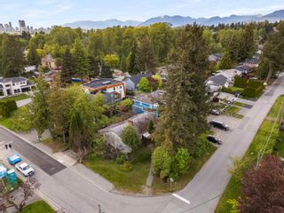 Photo 3: 3585 CHRISDALE Avenue in Burnaby: Government Road House for sale in "GOVERNMENT ROAD, BURNABY" (Burnaby North)  : MLS®# R2880898