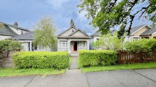 Photo 2: 631 E 21ST Avenue in Vancouver: Fraser VE House for sale (Vancouver East)  : MLS®# R2877240
