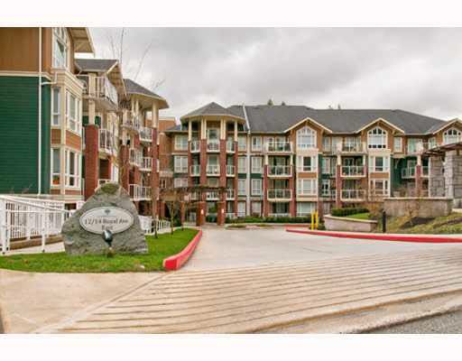 Main Photo: 206 14 E ROYAL AVENUE in : Fraserview NW Condo for sale : MLS®# V758001