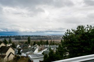 Photo 20: 404 2733 ATLIN Place in Coquitlam: Coquitlam East Condo for sale in "ATLIN COURT" : MLS®# R2232992