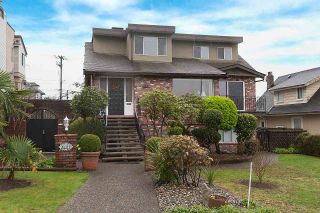 Photo 1: 3682 CAMBRIDGE Street in Vancouver: Hastings East House for sale (Vancouver East)  : MLS®# R2048171