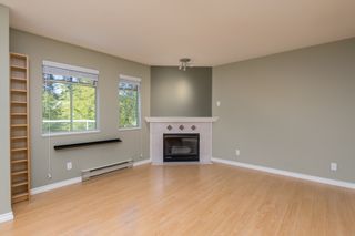Photo 7: 415 6735 STATION HILL Court in Burnaby: South Slope Condo for sale in "COURTYARDS" (Burnaby South)  : MLS®# R2450864