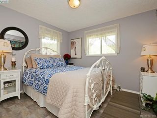 Photo 11: 294 Ilott Pl in VICTORIA: Co Lagoon House for sale (Colwood)  : MLS®# 787710