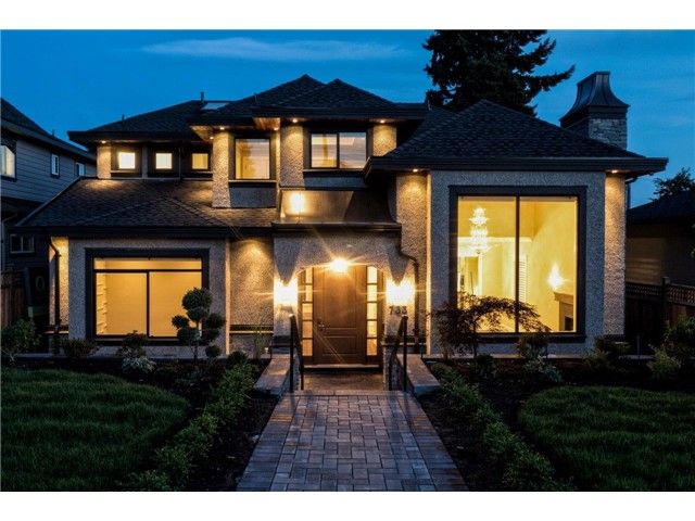 FEATURED LISTING: 733 7TH Street East North Vancouver