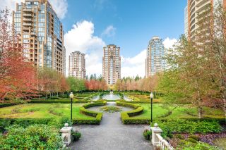 Photo 22: 1902 7388 SANDBORNE Avenue in Burnaby: South Slope Condo for sale in "Mayfair Place II" (Burnaby South)  : MLS®# R2740015