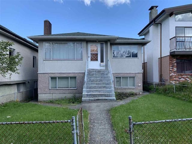 Main Photo: 531 E 18 Avenue in : Fraser VE House for sale (Vancouver East)  : MLS®# R2454047