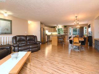 Photo 3: 2445 Mountain Heights Dr in SOOKE: Sk Broomhill House for sale (Sooke)  : MLS®# 827136