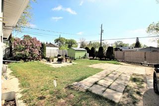 Photo 12: 142 Danbury Bay in Winnipeg: Crestview Residential for sale (5H)  : MLS®# 202112843