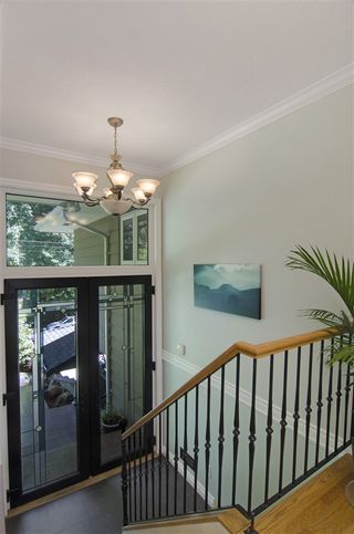 Photo 11: 3627 PRINCESS AVENUE in North Vancouver: Princess Park House for sale : MLS®# R2096519