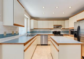 Photo 17: 30 Confederation Villas NW in Calgary: Collingwood Semi Detached (Half Duplex) for sale : MLS®# A2023192