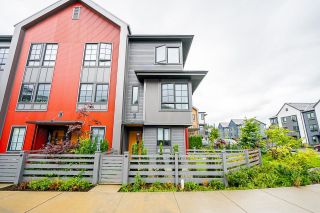 Main Photo: 1351 MARINASIDE Place in Squamish: Valleycliffe Townhouse for sale in "Sea and Sky" : MLS®# R2814816
