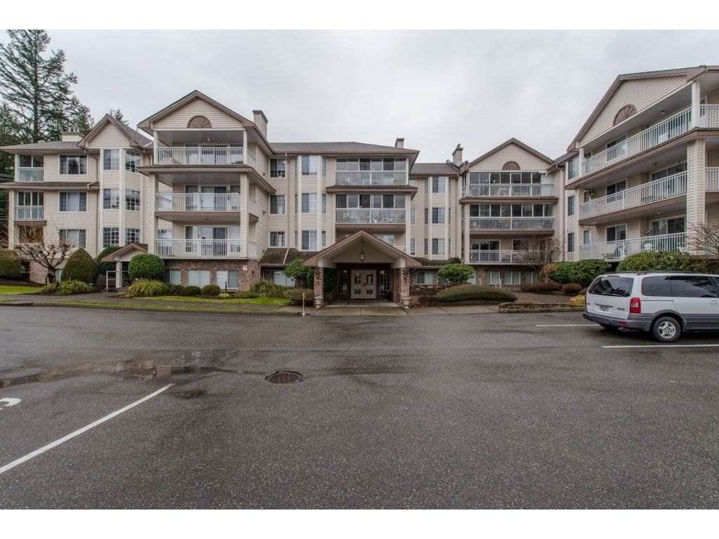 Main Photo: 202 2491 GLADWIN Road in Abbotsford: Abbotsford West Condo for sale in "LAKEWOOD GARDENS" : MLS®# R2134176