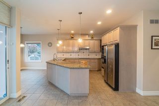 Photo 11: 1702 HAMPTON Drive in Coquitlam: Westwood Plateau House for sale : MLS®# R2742586