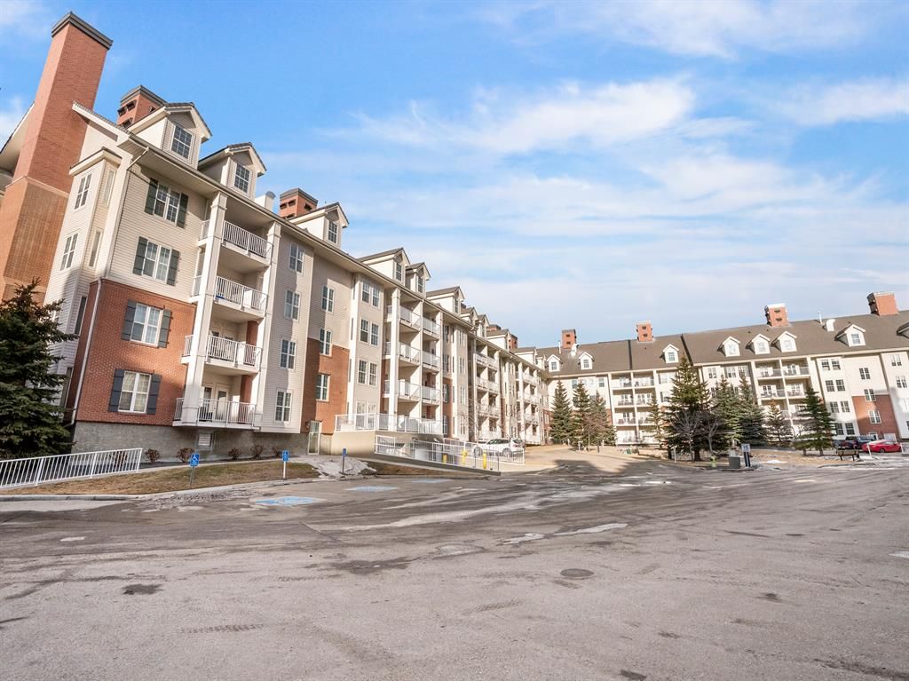 Main Photo: 2160 151 Country Village Road NE in Calgary: Country Hills Village Apartment for sale : MLS®# A2026964
