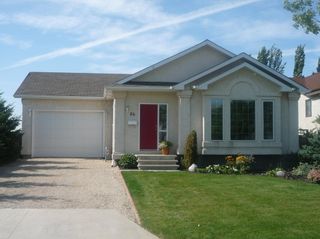 Photo 2: 84 Filbert Crescent in Winnipeg: North Kildonan House for sale (North East Winnipeg) 