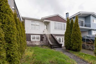 Photo 2: 773 E 61ST Avenue in Vancouver: South Vancouver House for sale (Vancouver East)  : MLS®# R2660391