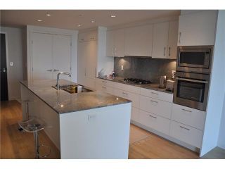 Photo 2: 802 728 W 8TH Avenue in Vancouver: Fairview VW Condo for sale in "700 West 8th" (Vancouver West)  : MLS®# V1082906