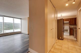 Photo 4: 906 145 Point Drive NW in Calgary: Point McKay Apartment for sale : MLS®# A1221429