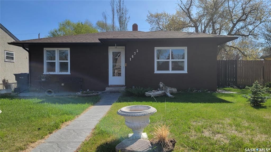 Main Photo: 1672 103rd Street in North Battleford: Paciwin Residential for sale : MLS®# SK928575