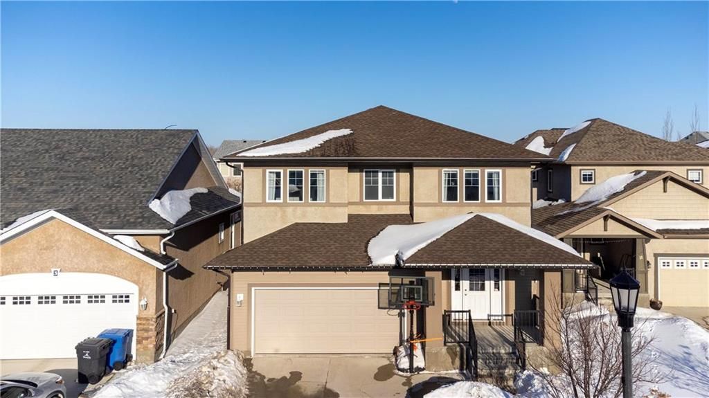 Main Photo: 7 Maidstone Bay in Winnipeg: Bridgwater Forest Residential for sale (1R)  : MLS®# 202304190