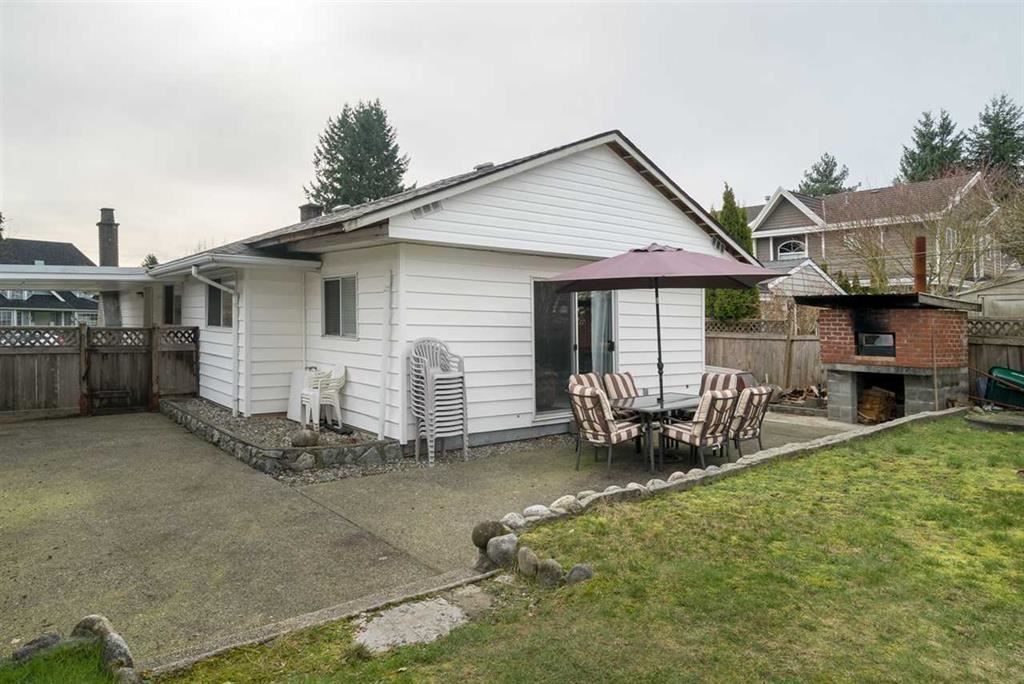 Photo 4: Photos: 836 E 11TH Street in North Vancouver: Boulevard House for sale : MLS®# R2306169