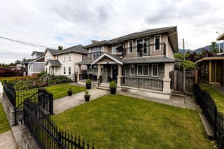 Photo 2: 232 W 24TH Street in North Vancouver: Central Lonsdale House for sale : MLS®# R2701070