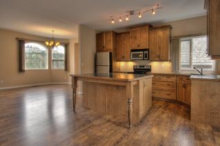 Photo 2: 2214 Lillooet Crescent in Kelowna: Other for sale : MLS®# 10016192