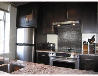 Photo 3: 403 1436 Harwood Street in Vancouver: Condo for sale : MLS®# V747284