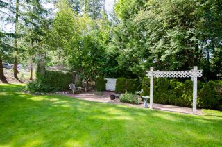 Photo 33: 2743 COUNTRY WOODS Drive in Surrey: Grandview Surrey House for sale in "Country Woods" (South Surrey White Rock)  : MLS®# R2459680