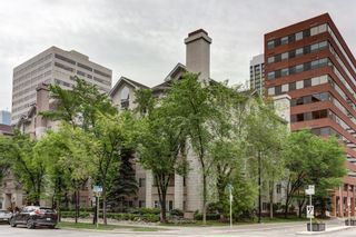 Photo 1: 402 777 3 Avenue SW in Calgary: Eau Claire Apartment for sale : MLS®# A1073215