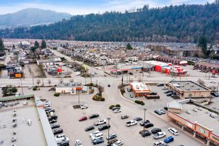 Photo 34: 5 5725 VEDDER Road in Chilliwack: Vedder S Watson-Promontory Retail for sale in "VEDDER VILLAGE MALL" (Sardis)  : MLS®# C8043645