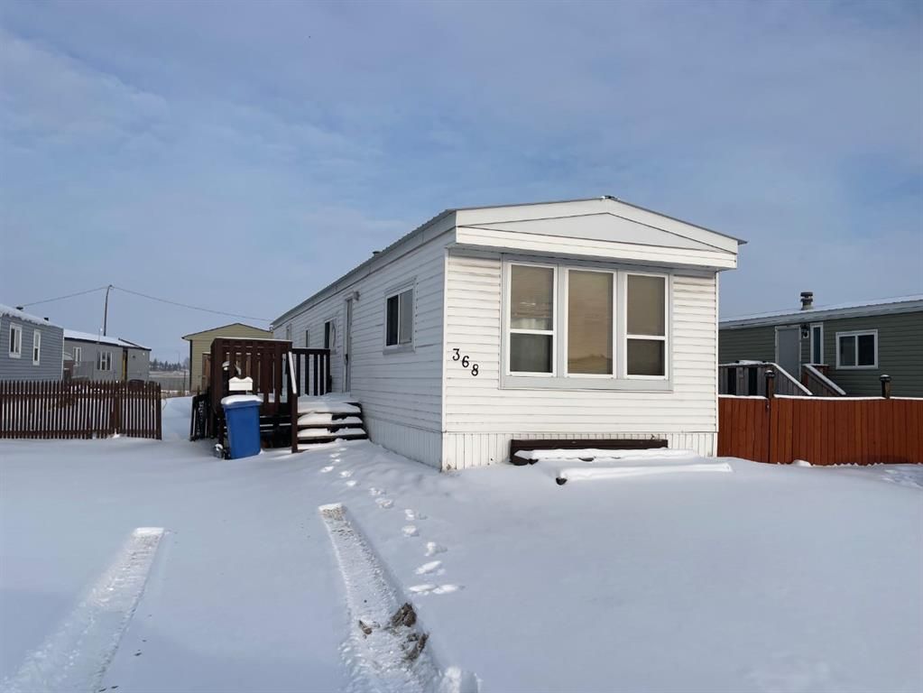 Main Photo: 368 6220 17 Avenue in Calgary: Red Carpet Mobile for sale : MLS®# A2105061