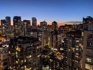 Photo 18: PH2404 1010 RICHARDS Street in Vancouver: Yaletown Condo for sale in "Gallery" (Vancouver West)  : MLS®# R2420892