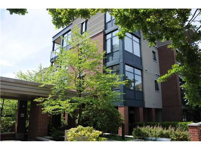 Main Photo: 407 588 W 45TH Avenue in Vancouver: Oakridge VW Condo for sale in "THE HEMMINGWAY" (Vancouver West)  : MLS®# V970203