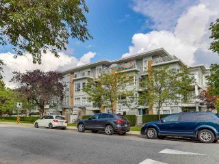 Photo 2: 301 6198 ASH Street in Vancouver: Oakridge VW Condo for sale in "THE GROVE" (Vancouver West)  : MLS®# R2332430