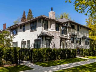 Main Photo: 1 1310 W KING EDWARD Avenue in Vancouver: Shaughnessy Townhouse for sale in "Wallis" (Vancouver West)  : MLS®# R2767824