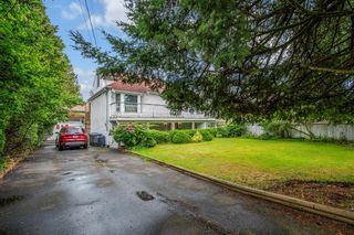 Photo 3: 7076 130 Street in Surrey: West Newton House for sale : MLS®# R2714455